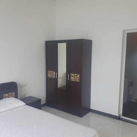 Beach Mount Apartment Dehiwala-Mount Lavinia Exterior foto